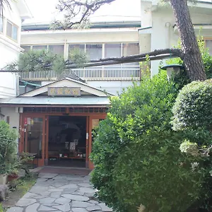 紀伊国屋旅館 2* 藤沢市